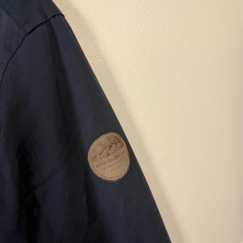 Eddie Bauer Snap Jacket Flannel Lined Men’s Size M Blue Outdoor Hiking Camping